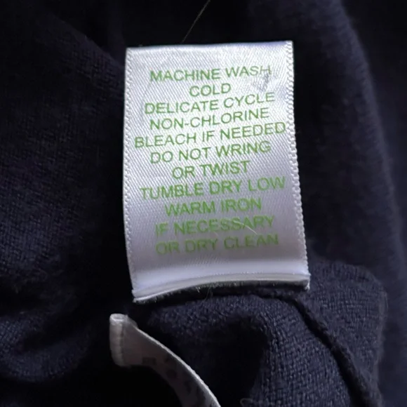 Lilly Pulitzer Navy Blue and Gold Rim Button V Neck Cardigan XS - Picture 9 of 9